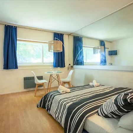 Studio Carquefou-parking Inclus Hotel
